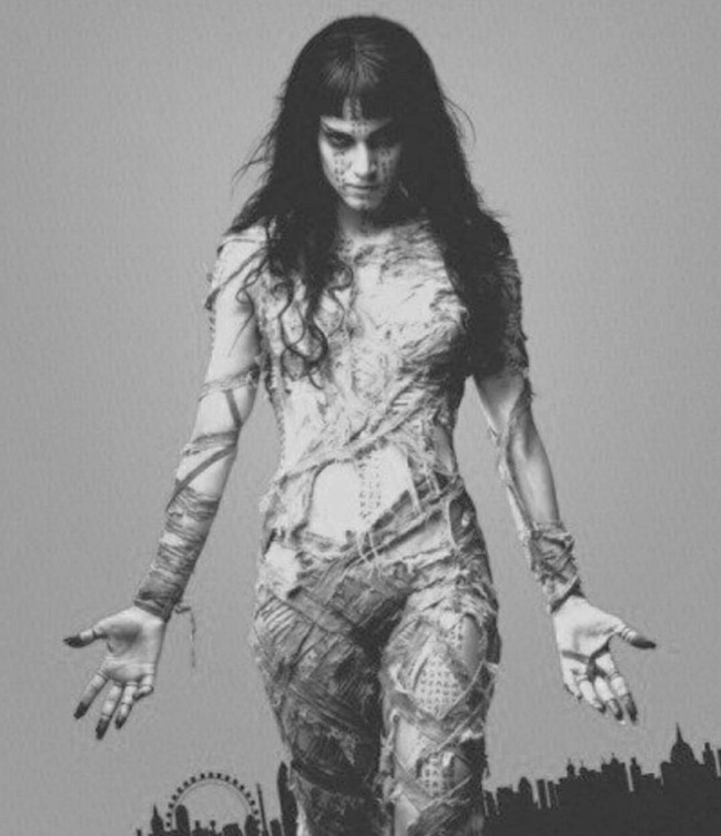 Một bộ phim khác không thể không nhắc tới là The Mummy. Sắm vai nữ hoàng xác ướp trong phim là Sofia Boutella. Trong phim, sinh vật bất ngờ tỉnh dậy giữa thời hiện đại, gieo rắc nỗi khiếp sợ từ vùng Trung Đông cho tới tận London, nước Anh.