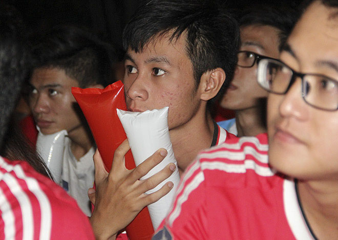 MU bị knock-out chung kết FA Cup, fan Việt nói điều bất ngờ - 8