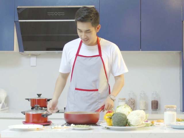 Bạn trẻ - Cuộc sống - Đàn ông vào bếp: Hãy tạo nếp mới trong gia đình bạn