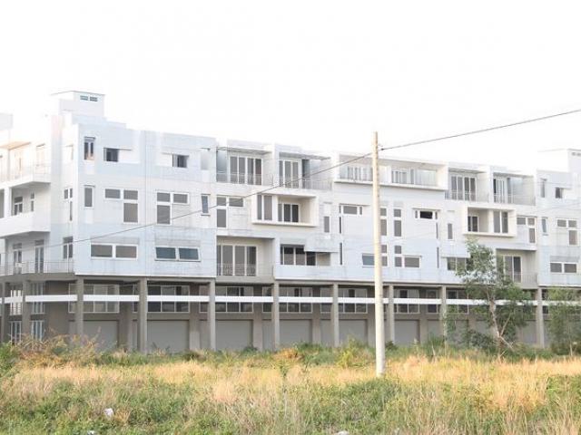 Tài chính - Bất động sản - Bên trong 'siêu thành phố' hoang tàn ở Bình Dương