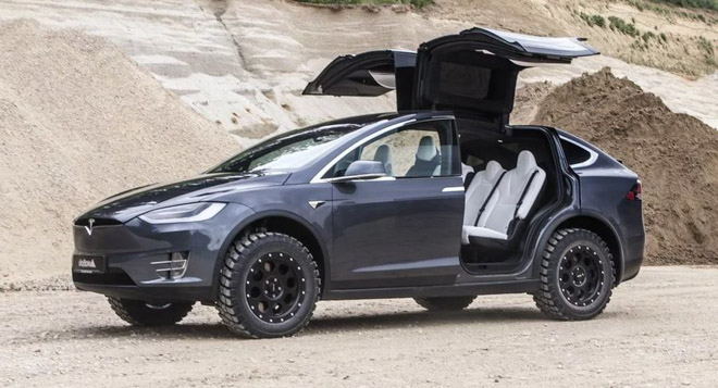 Xe điện Tesla nâng cấp gói độ off-road hàng hiệu hơn 100 triệu đồng - 4