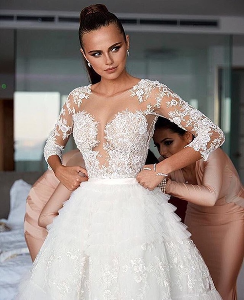 Mang thai với tỷ phú 62 tuổi, người mẫu trẻ đẹp như một bà hoàng - 2