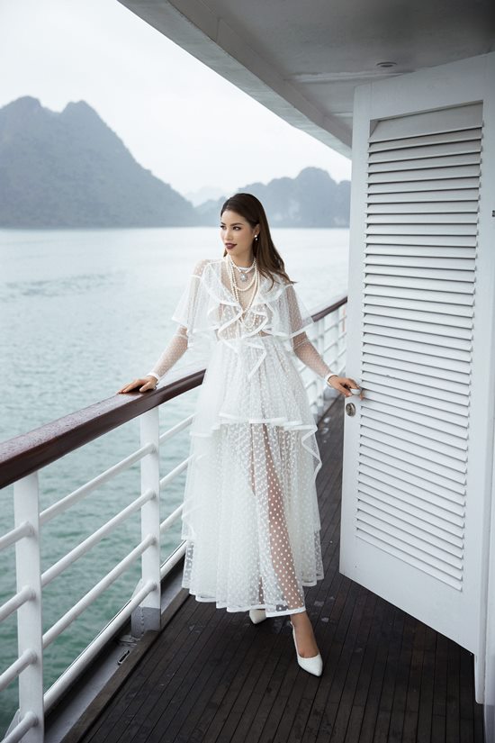 Phạm Hương quý phái, cổ điển trên du thuyền triệu đô - 5