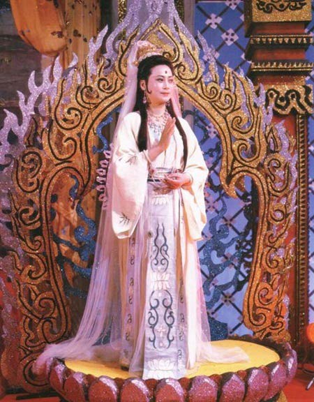 "Quan Âm Bồ Tát" Tả Đại Phân xuất hiện trên truyền hình, vẫn mặn mà ở tuổi 76 - 6