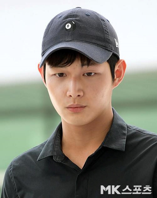 Tài tử Hàn 21 tuổi hầu tòa sau bê bối quấy rối tình dục, dùng dao đe dọa sao nữ - 7