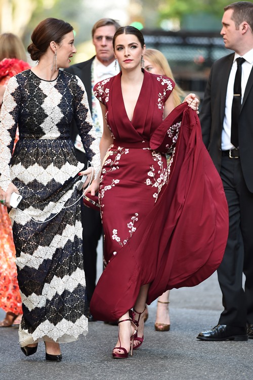 Ái nữ của “ác quỷ làng thời trang" có gu mặc rất duyên dáng - 5