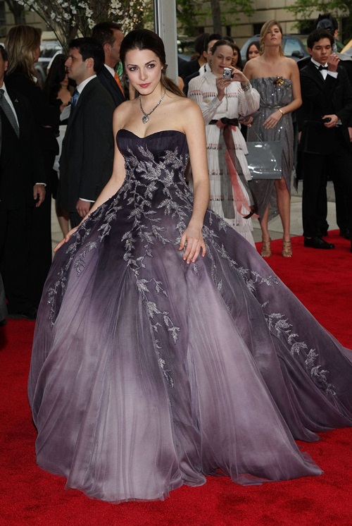 Ái nữ của “ác quỷ làng thời trang" có gu mặc rất duyên dáng - 15