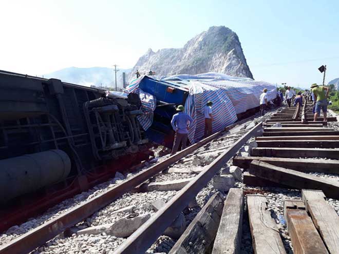 Chính thức thông tàu sau tai nạn thảm khốc tàu hỏa ở Thanh Hóa - 1