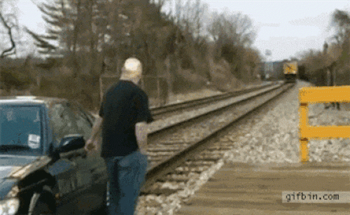 Thế giới này toàn là những điều... "giả dối" - 7