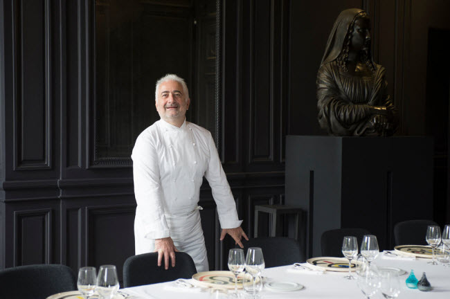 Nhà hàng Guy Savoy, Paris, Pháp.