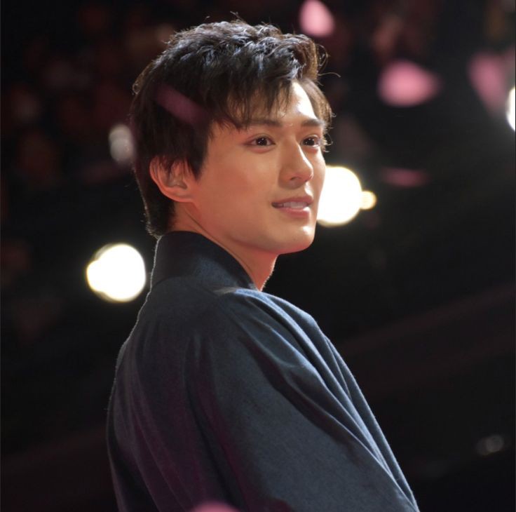 Góc cạnh mặt thần thánh của mỹ nam Nhật dính scandal có con năm 14 tuổi - 5