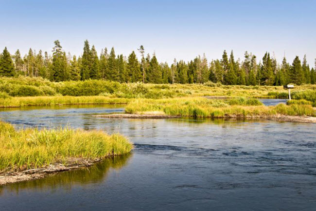 Tây Yellowstone, Mỹ: Thị trấn nhỏ này được coi là cửa ngõ dẫn tới các mạch nước phun nổi tiếng trong vườn quốc gia Yellowstone.