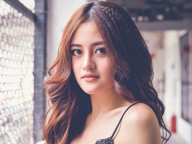 Phim - Thùy Anh: “Thấy bất công vì có những người vớ vẩn vẫn hot, có fan hùng hậu"