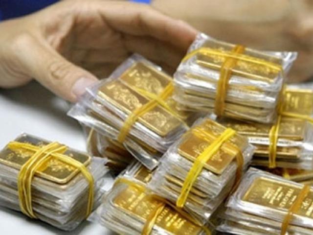 Tài chính - Bất động sản - Giá vàng hôm nay 28/5: Đô la tăng giá “nhấn chìm” vàng