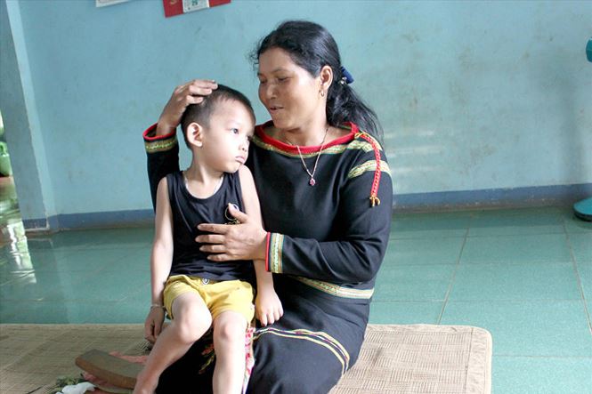 Bí ẩn chế độ mẫu hệ người Ê Đê: Con mang họ mẹ, cháu lấy tên ông bà! - 1