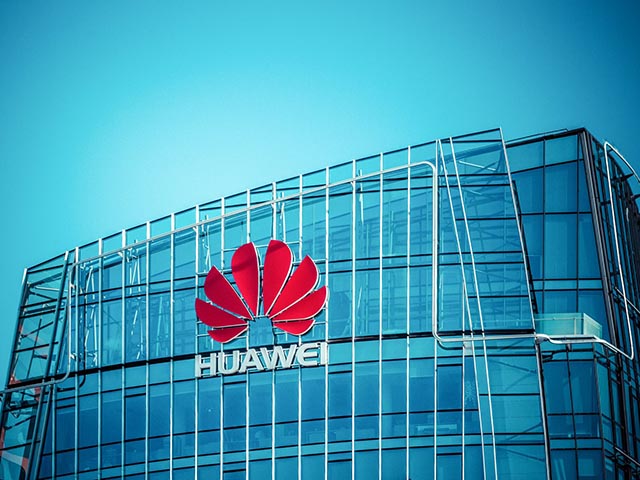 Huawei tiếp tục cải thiện giá trị top thương hiệu hàng đầu từ Forbes