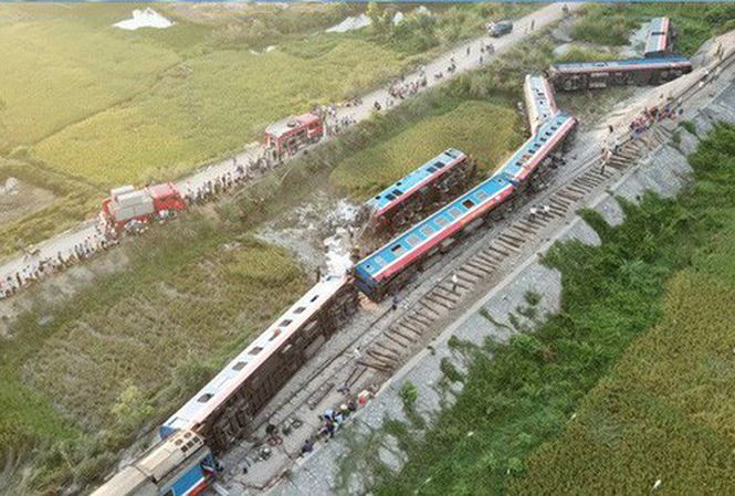 Đình chỉ hàng loạt cán bộ đường sắt sau 5 vụ tai nạn liên tiếp - 1