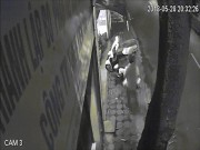 Pháp luật - Clip 3 phụ nữ tấn công, giằng lại xe SH từ tên trộm gây “sốt”