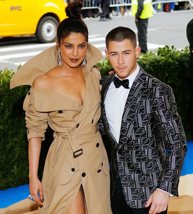 Rộ tin Hoa hậu thế giới Ấn Độ hẹn hò nam ca sĩ kém 10 tuổi - 2