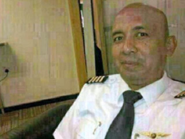 Thế giới - Người thân cơ trưởng MH370 “lái máy bay tự sát tập thể” lên tiếng