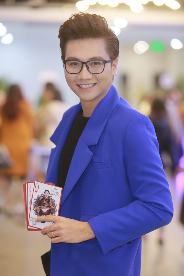 Giật mình với diện mạo "trẻ mãi không già" của nam MC đài VTV - 8