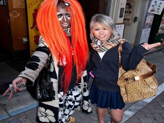 Tranh vui - Hình ảnh "quái dị" chỉ thấy ở đường phố Nhật Bản