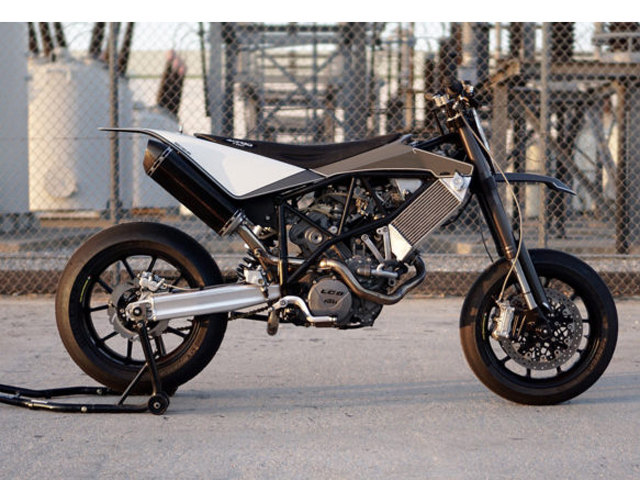 Xe máy - Xe đạp - KTM Max 950 SMR bản độ độc đáo của Hazan Motorworks