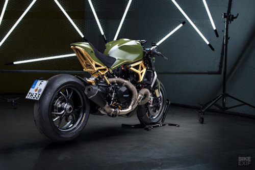 Ducati Monster 1200 R bản độ &#34;phủ vàng&#34;: Tiện cận sự hoàn hảo - 2