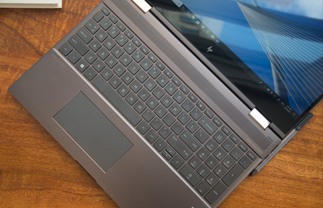 Đánh giá laptop HP Spectre X360 2018: Thiết kế mạnh mẽ, hiệu suất “trâu” - 4