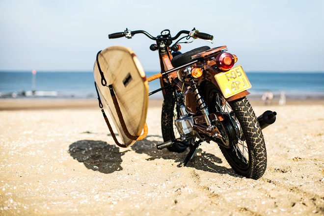 Huyền thoại Honda Super Cub hóa xế đi biển cực chất - 9