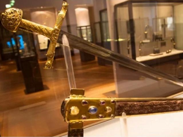 Thế giới - Thanh bảo kiếm giúp chủ nhân thống nhất châu Âu