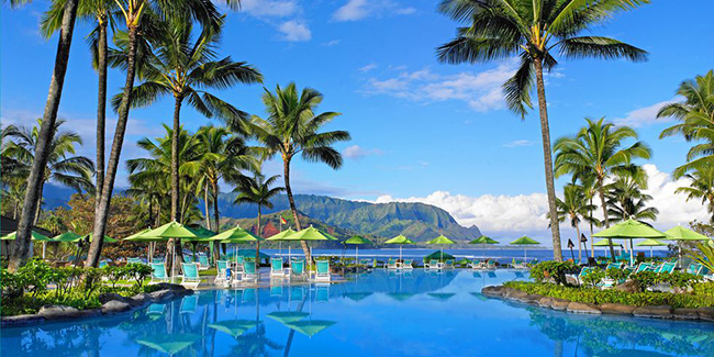 Regis Princeville Resort - Kauai, Hawaii: Nằm trên đảo Kauai, hòn đảo tươi tốt nhất của Hawaii , là khu nghỉ mát The St. Regis Princeville với hồ bơi vô cực, dịch vụ mát-xa truyền thống và dùng bữa ngoài trời tại nhà hàng Makana Terrace nhìn ra Vịnh Hanalei.
