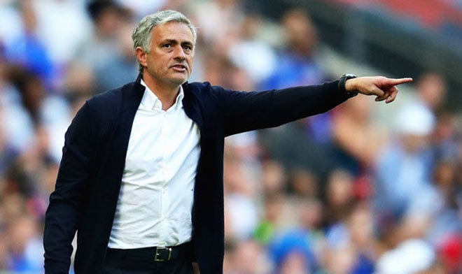 Siêu đội hình tin đồn MU 400 triệu bảng: Mourinho thỏa nguyện, công thủ như mơ - 1