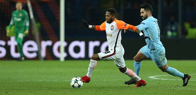 MU mua Fred: Truyền nhân Carrick, khéo tựa Verratti, đỡ tốn 100 triệu bảng - 2