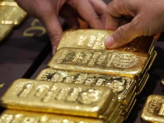 Tài chính - Bất động sản - Giá vàng hôm nay 5/6: Vàng "ế" nặng, lao dốc không phanh