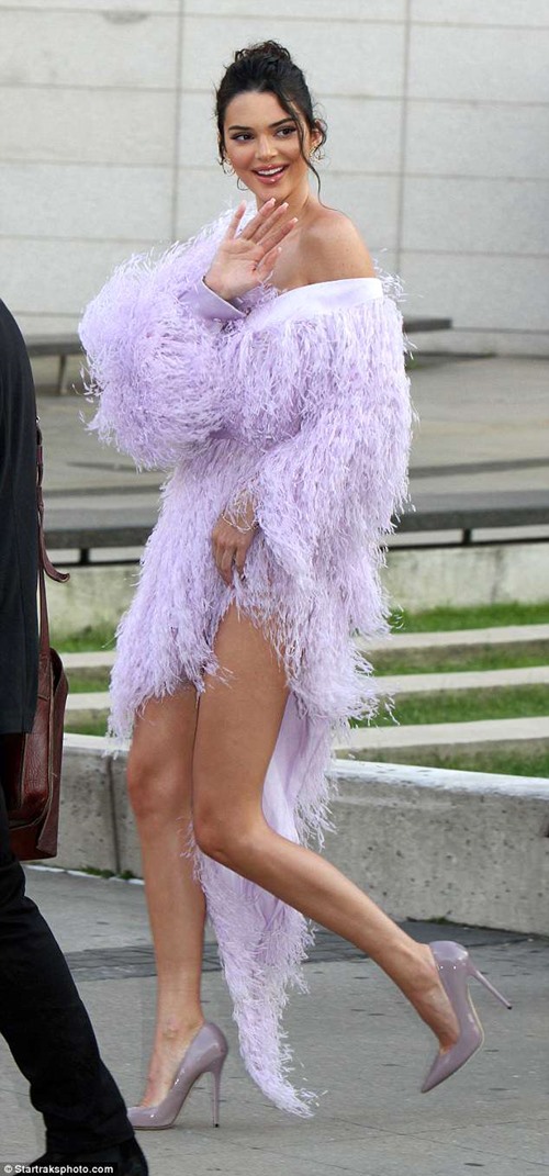 Dàn siêu mẫu lộng lẫy tại “Oscar thời trang” 2018 - 2