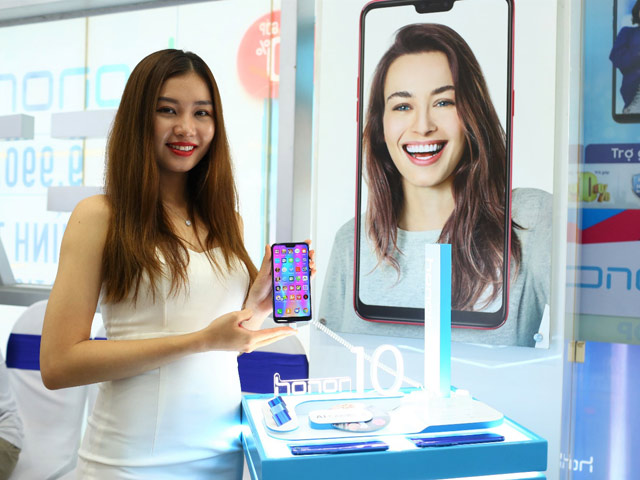Khám phá công nghệ - Honor 10 chào sân ấn tượng với hơn 2000 đơn hàng trong ngày mở bán