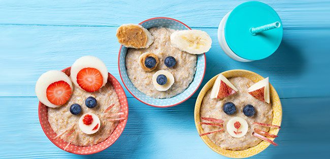 Những cách khuyến khích trẻ cùng vào bếp nấu những món đơn giản - 1