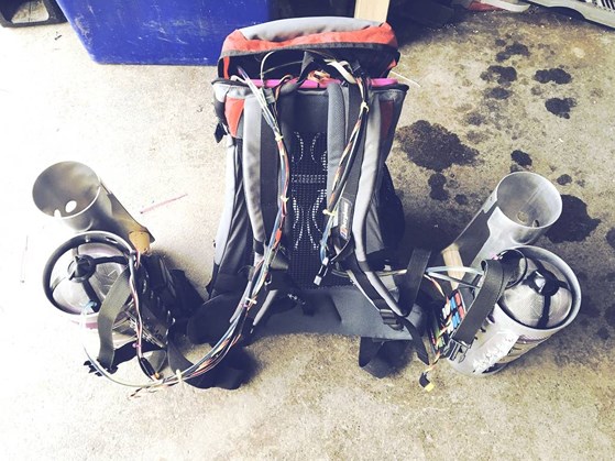 Thiết bị giúp bạn bay như chim với vận tốc 450 km/giờ - 3