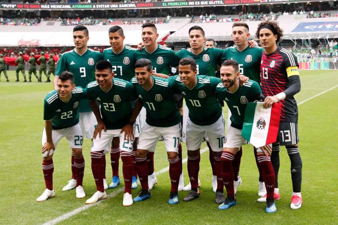 Rúng động: 9 SAO Mexico thác loạn với 30 chân dài mừng World Cup - 1