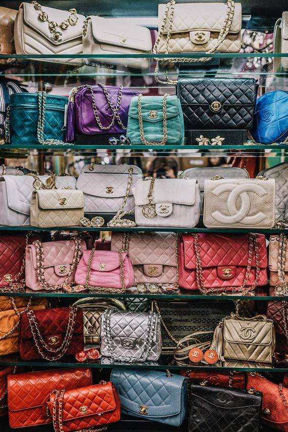Chơi hàng hiệu thế nào không sợ... lỗ? - 4
