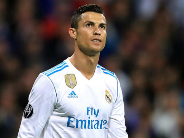Real đại loạn: Ramos “phản” Ronaldo, phe Brazil mở cửa đón Neymar
