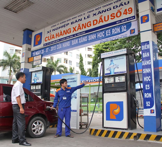 Bộ Tài chính lý giải việc xăng tăng nhiều, giảm ít - 2