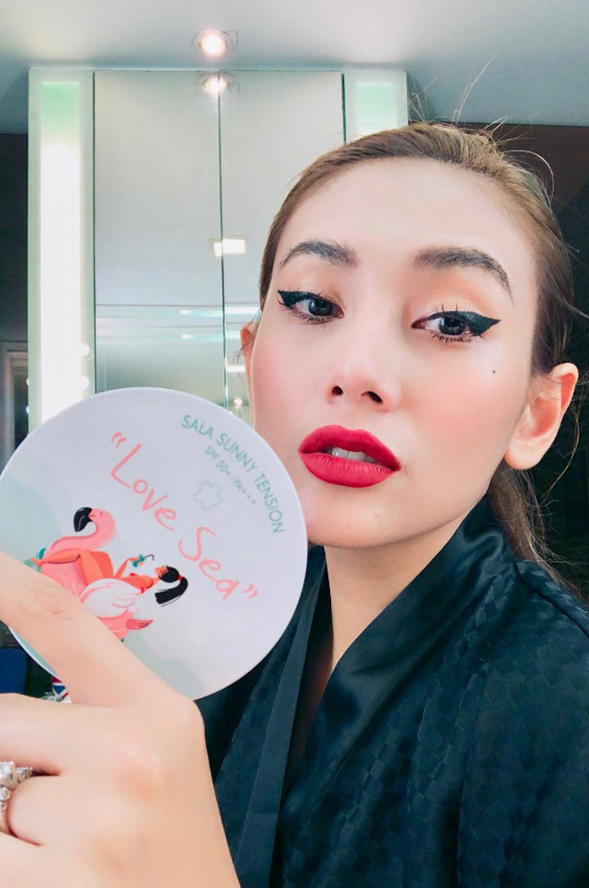 Showbiz Việt phấn khích với phấn chống nắng Sala Tension Love sea - 4