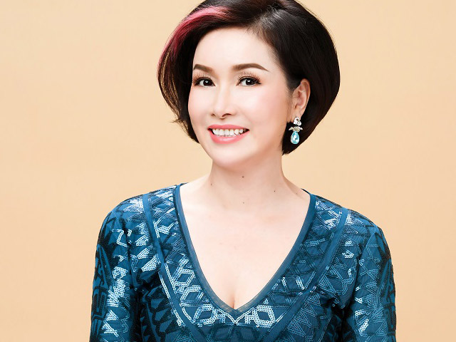 Người mẫu - Hoa hậu - Bùi Bích Phương chấm thi Hoa hậu VN sau 30 năm đăng quang