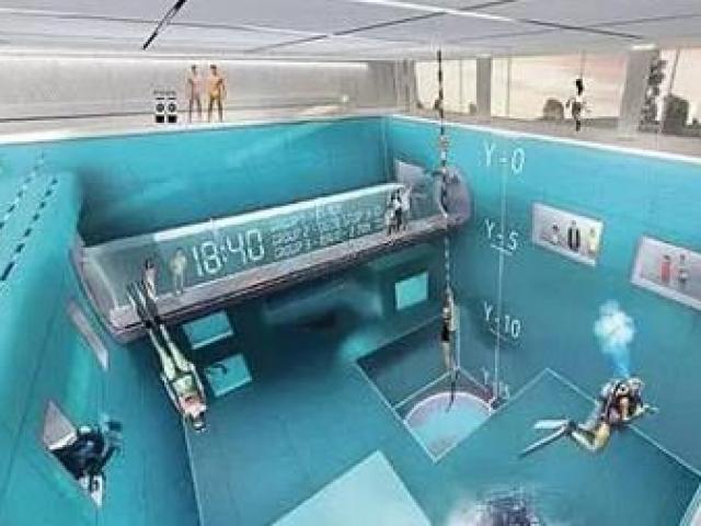 Tài chính - Bất động sản - Bể bơi đắt và "dị" nhất TG: bơi 1 lần mất ngay 7 triệu đồng