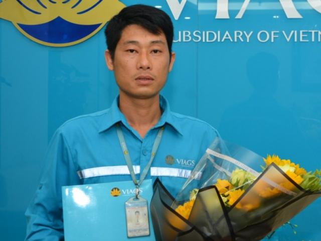 Tin tức trong ngày - Nam nhân viên hàng không trả lại gần 1,1 tỷ đồng cho khách