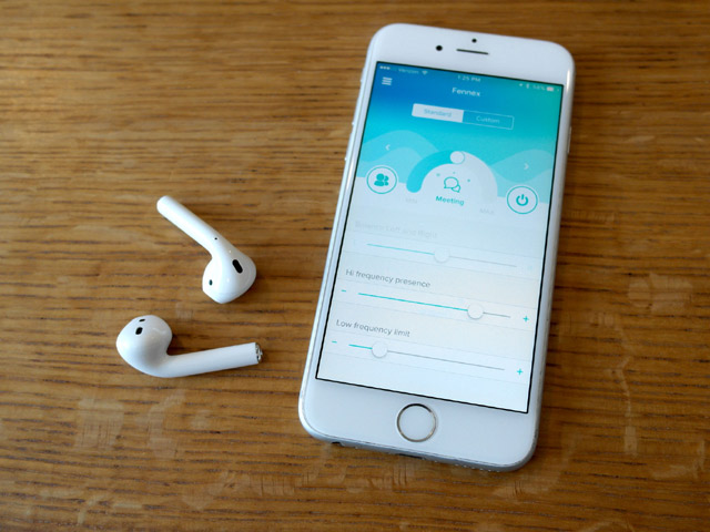 Công nghệ thông tin - Tai nghe AirPods của Apple lần đầu tiên hỗ trợ tính năng trợ thính