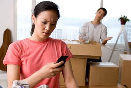Người yêu cũ nhắn tin hẹn gặp chồng, vợ lên mạng xin chị em cách trị “con giáp thứ 13” - 1