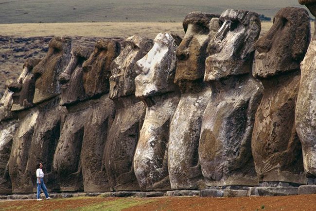 Bí ẩn ngàn năm về sự diệu kỳ của Đảo Phục Sinh Rapa Nui - 1